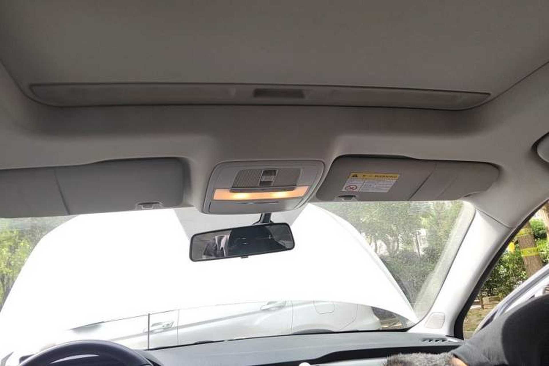 Used Roewe Ei5 2018 Internet Flagship Edition Headliner