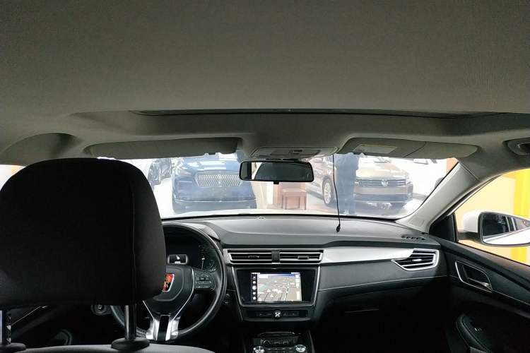 Used Roewe Ei5 2018 Internet Flagship Edition Headliner