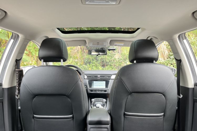 Used Roewe Ei5 2018 Internet Luxury Edition Headliner
