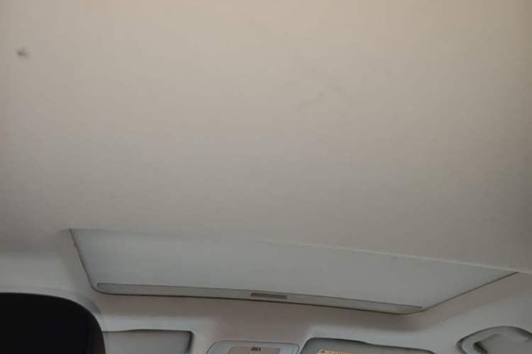 Used Roewe Ei5 2018 Internet Luxury Edition Headliner