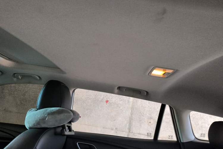 Used Roewe Ei5 2018 Internet Flagship Edition Headliner