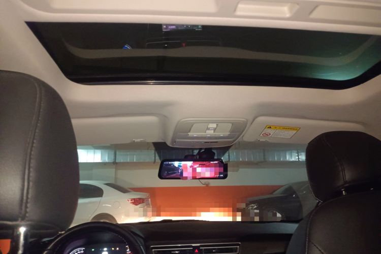 Used Roewe Ei5 2018 Internet Flagship Edition Headliner