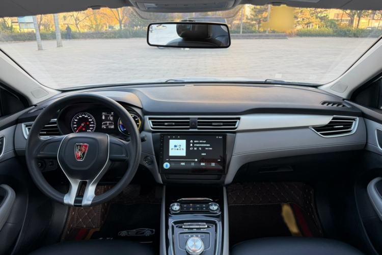Used Roewe Ei5 2018 Government Procurement Version Interior 1