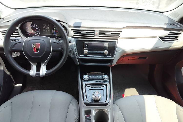 Used Roewe Ei5 2018 Government Procurement Version Interior 1