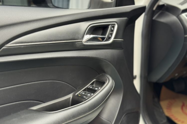 Used Roewe Ei5 2018 Internet Luxury Edition Interior 10