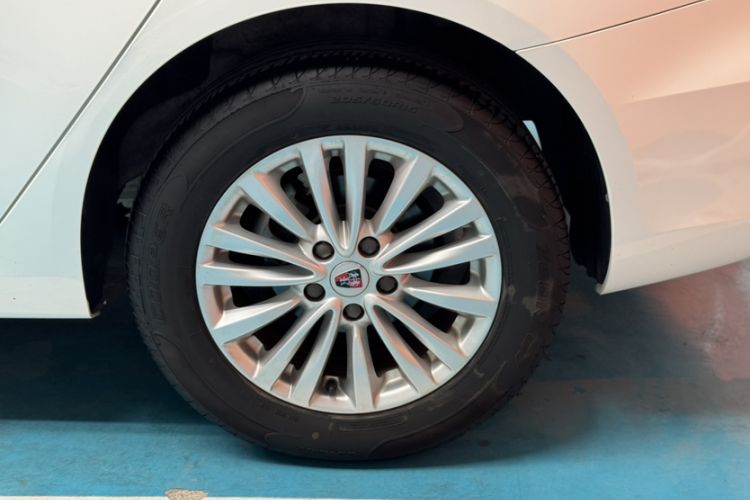 Used Roewe Ei5 2018 Internet Luxury Edition Interior 15