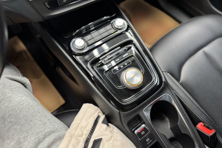 Used Roewe Ei5 2018 Internet Luxury Edition Interior 4