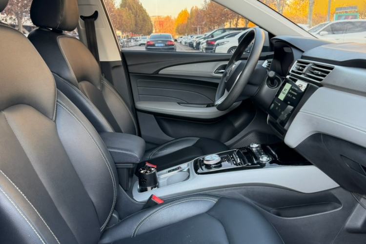 Used Roewe Ei5 2018 Government Procurement Version Interior 4