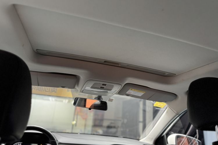 Used Roewe Ei5 2018 Internet Luxury Edition Interior 7