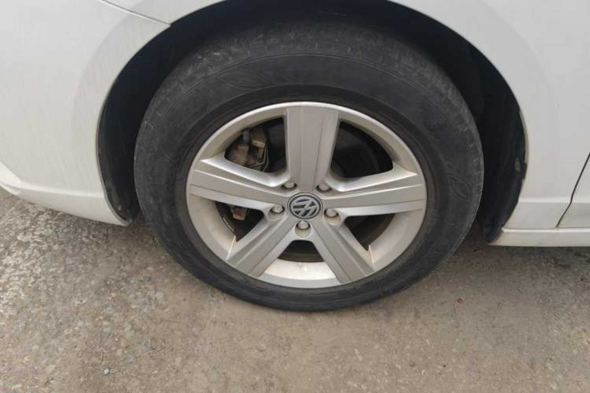 Used Roewe Ei5 2018 Internet Luxury Edition Left Front Wheel Hub