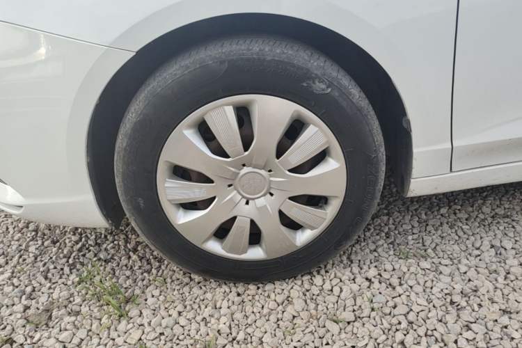 Used Roewe Ei5 2018 Internet Luxury Edition Left Front Wheel Hub