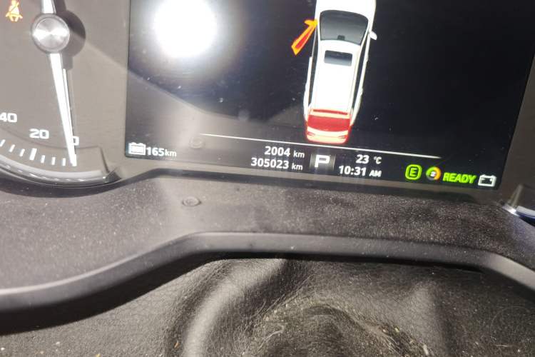 Used Roewe Ei5 2018 Internet Luxury Edition Odometer Close Up