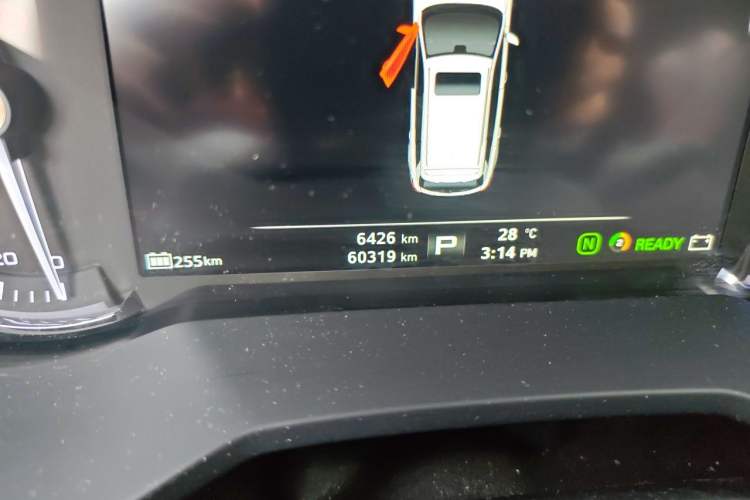 Used Roewe Ei5 2018 Internet Flagship Edition Odometer Close Up