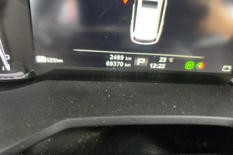 Used Roewe Ei5 2018 Internet Flagship Edition Odometer Close Up