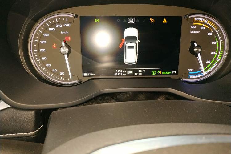 Used Roewe Ei5 2018 Internet Flagship Edition Odometer Close Up