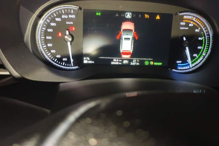 Used Roewe Ei5 2018 Internet Luxury Edition Odometer Close Up