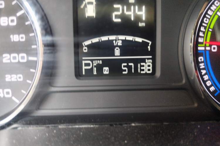 Used Roewe Ei5 2018 Internet Luxury Edition Odometer Close Up