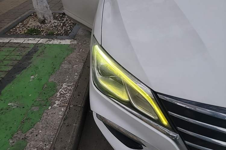 Used Roewe Ei5 2018 Government Procurement Version Right Front Headlight