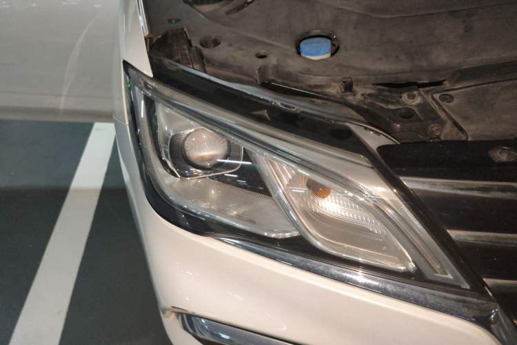 Used Roewe Ei5 2018 Internet Luxury Edition Right Front Headlight