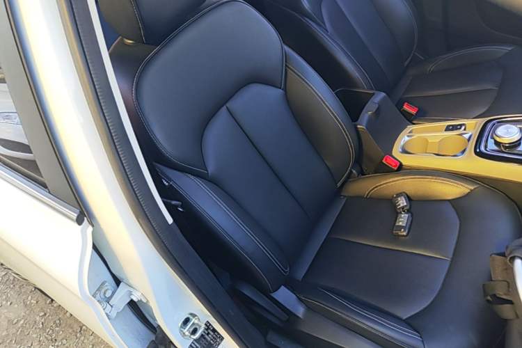 Used Roewe Ei5 2018 Internet Luxury Edition Right Front Seat