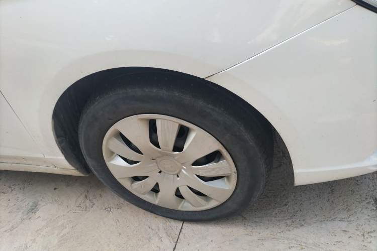 Used Roewe Ei5 2018 Internet Luxury Edition Right Front Wheel Hub