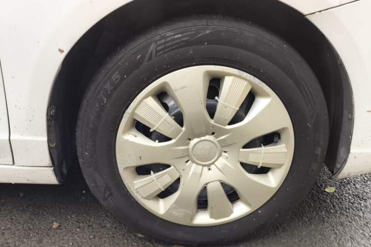 Used Roewe Ei5 2018 Internet Luxury Edition Right Front Wheel Hub
