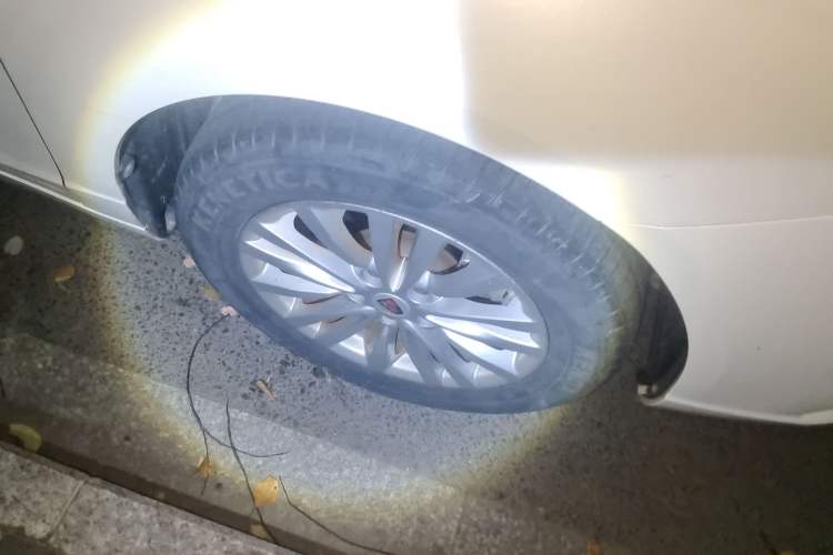 Used Roewe Ei5 2018 Internet Luxury Edition Right Front Wheel Hub