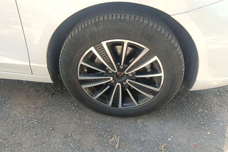 Used Roewe Ei5 2018 Internet Flagship Edition Right Front Wheel Hub
