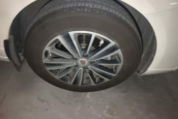Used Roewe Ei5 2018 Internet Luxury Edition Right Front Wheel Hub