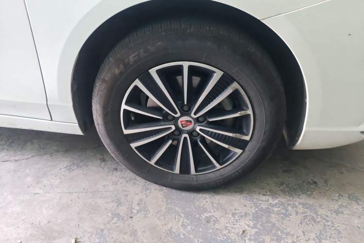 Used Roewe Ei5 2018 Internet Flagship Edition Right Front Wheel Hub