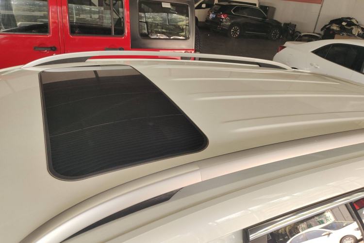 Used Roewe Ei5 2018 Internet Flagship Edition Roof