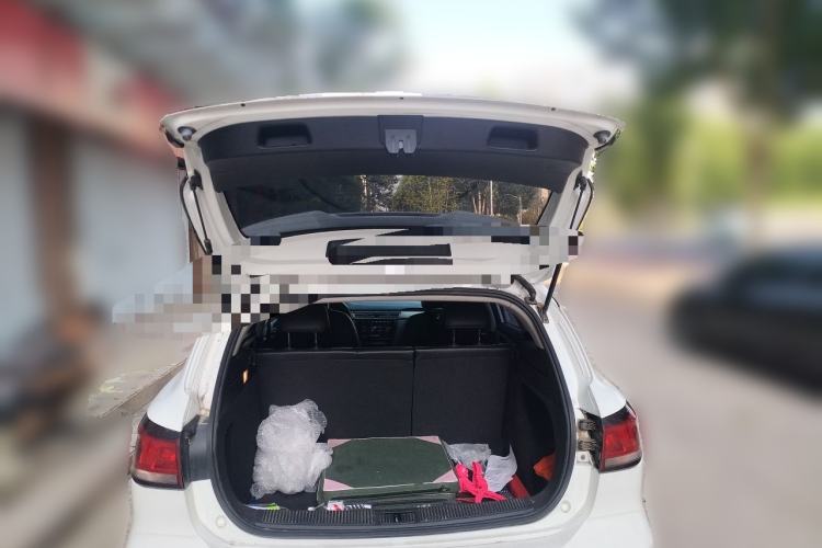 Used Roewe Ei5 2018 Internet Luxury Edition Trunk