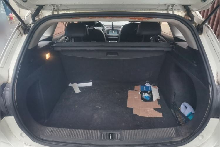 Used Roewe Ei5 2018 Internet Luxury Edition Trunk