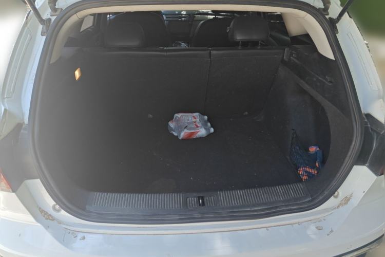 Used Roewe Ei5 2018 Internet Luxury Edition Trunk