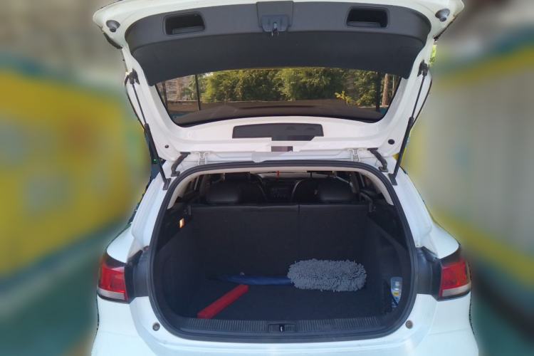 Used Roewe Ei5 2018 Internet Luxury Edition Trunk