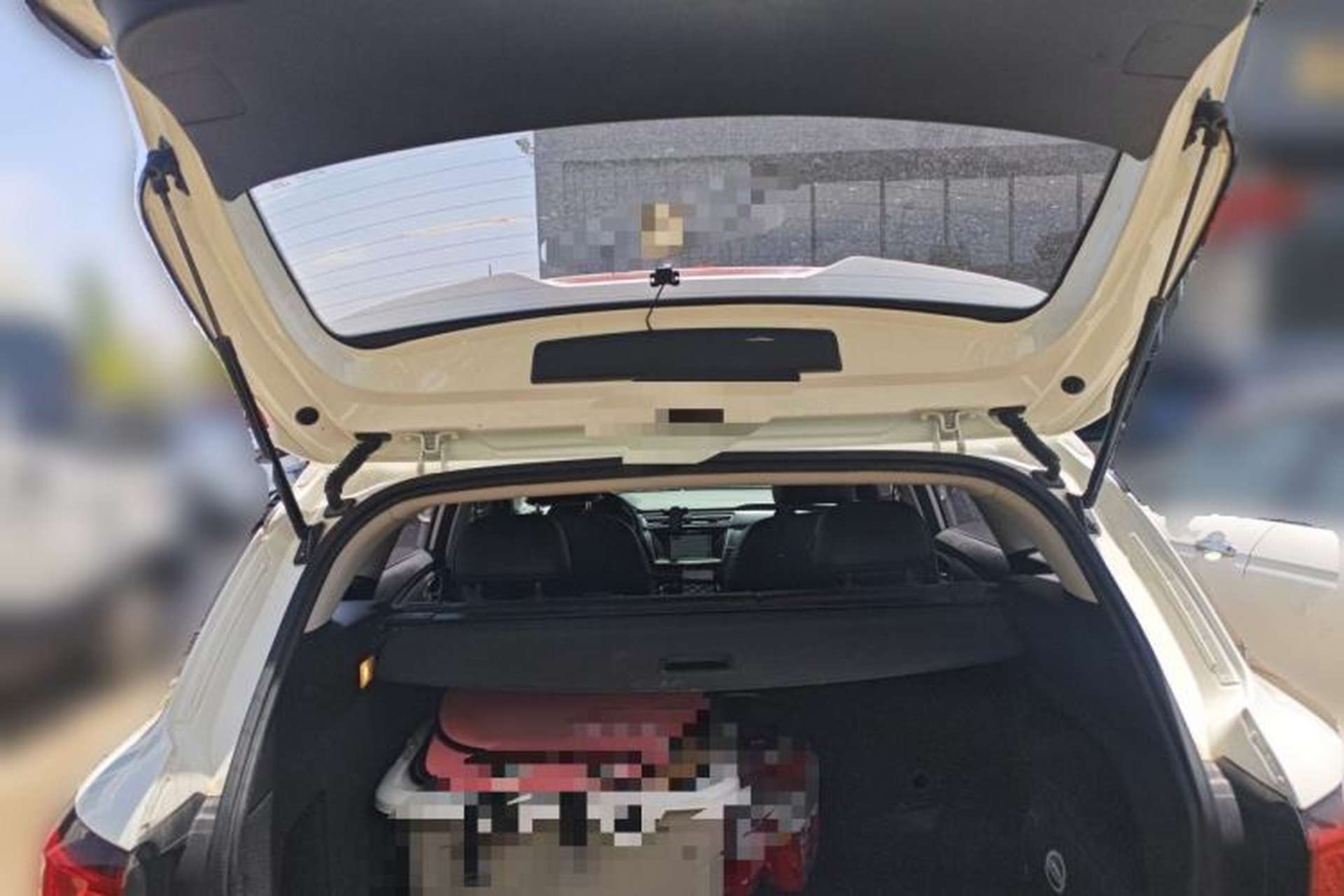 Used Roewe Ei5 2018 Internet Luxury Edition Trunk