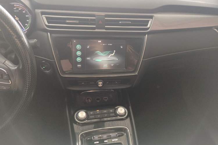 Used Roewe Ei5 2018 Internet Flagship Edition Audio And AC Panel