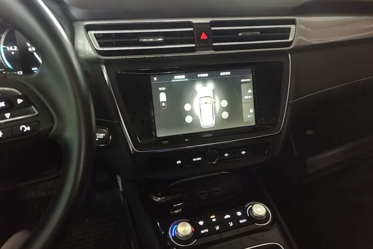 Used Roewe Ei5 2018 Internet Luxury Edition Audio And AC Panel