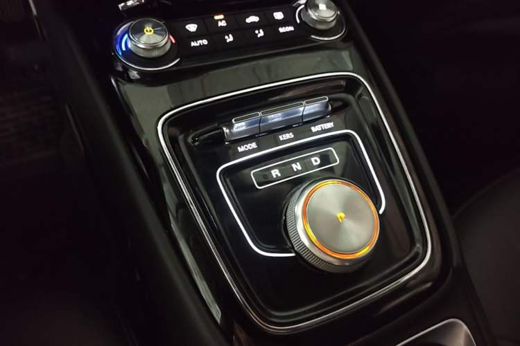 Used Roewe Ei5 2018 Internet Luxury Edition Gear Lever