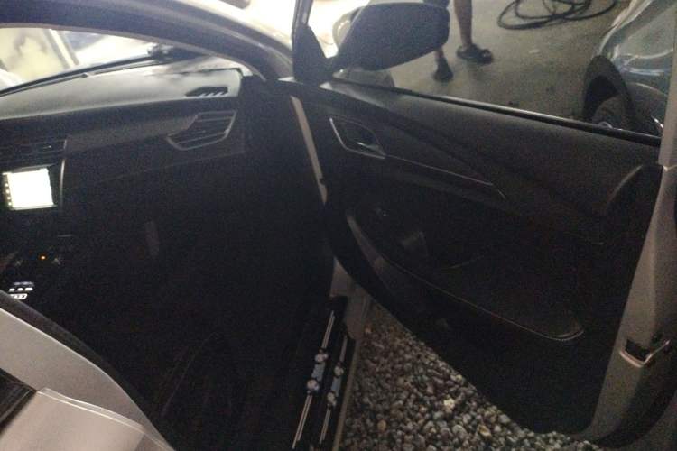 Used Roewe Ei5 2018 Internet Flagship Edition Interior 5
