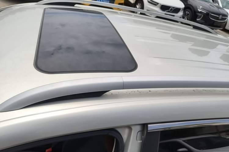 Used Roewe Ei5 2018 Internet Flagship Edition Roof