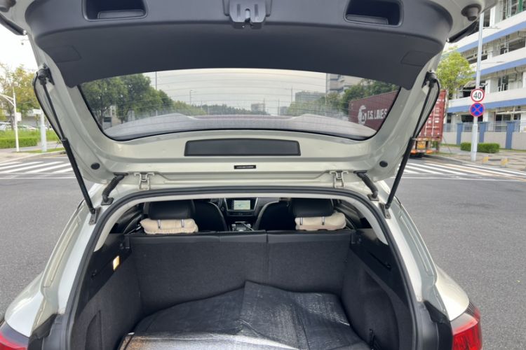 Used Roewe Ei5 2018 Internet Luxury Edition Trunk