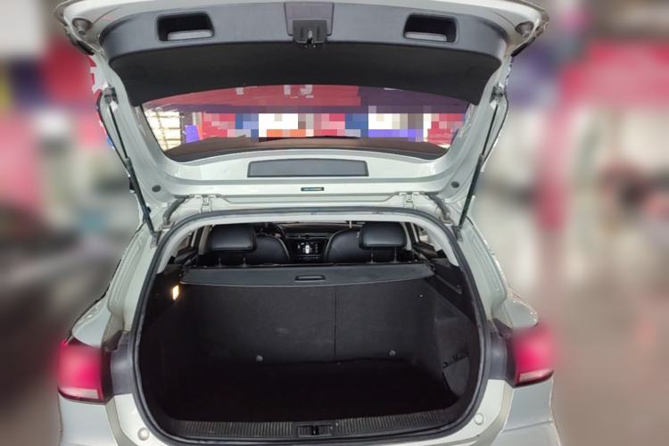 Used Roewe Ei5 2018 Internet Luxury Edition Trunk