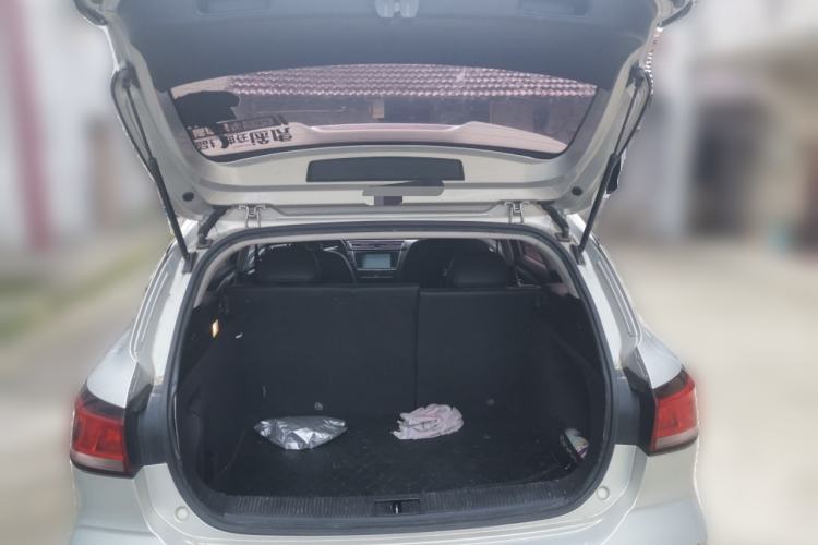 Used Roewe Ei5 2018 Internet Luxury Edition Trunk
