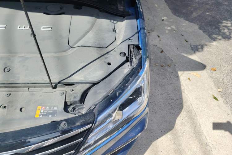 Used Roewe Ei5 2019 Smart Connect Flagship Edition Engine Bay Left