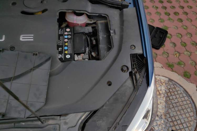 Used Roewe Ei5 2019 Smart Connect Supreme Edition Engine Bay Left