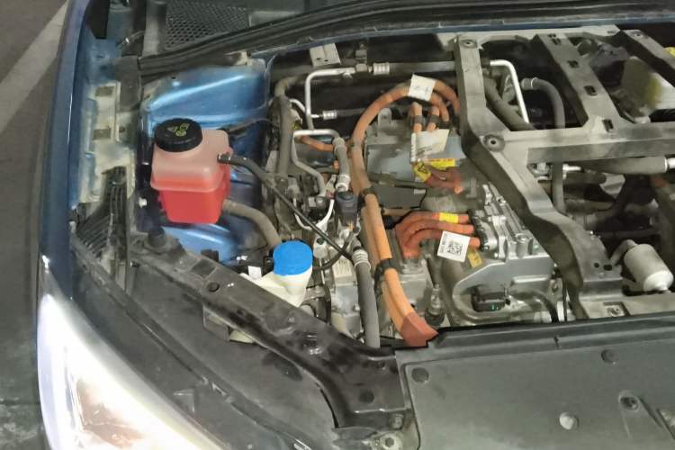 Used Roewe Ei5 2019 Smart Connect Supreme Edition Engine Bay Right