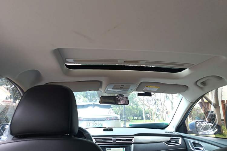 Used Roewe Ei5 2019 Luxury Edition Headliner