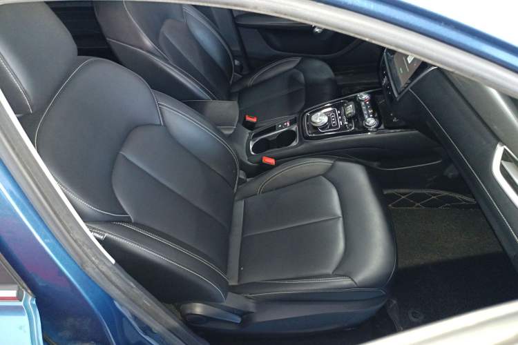 Used Roewe Ei5 2019 Smart Connect Flagship Edition Right Front Seat