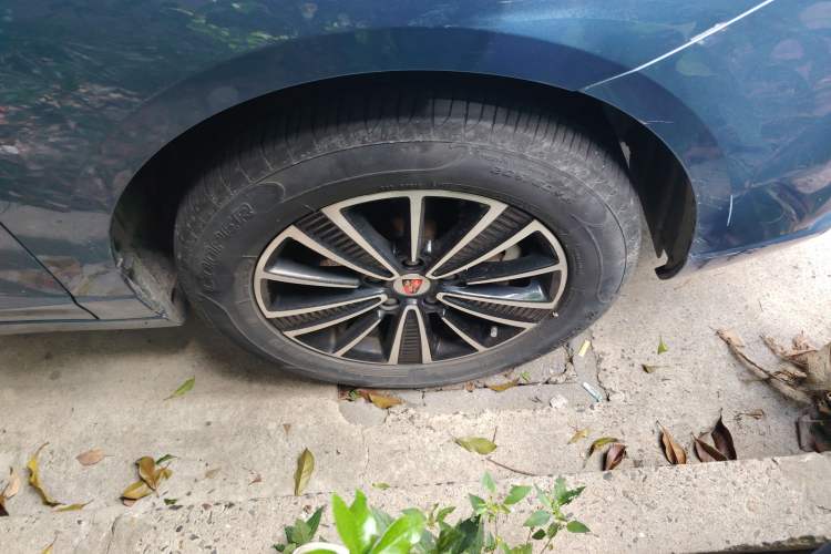 Used Roewe Ei5 2019 Smart Connect Flagship Edition Right Front Wheel Hub